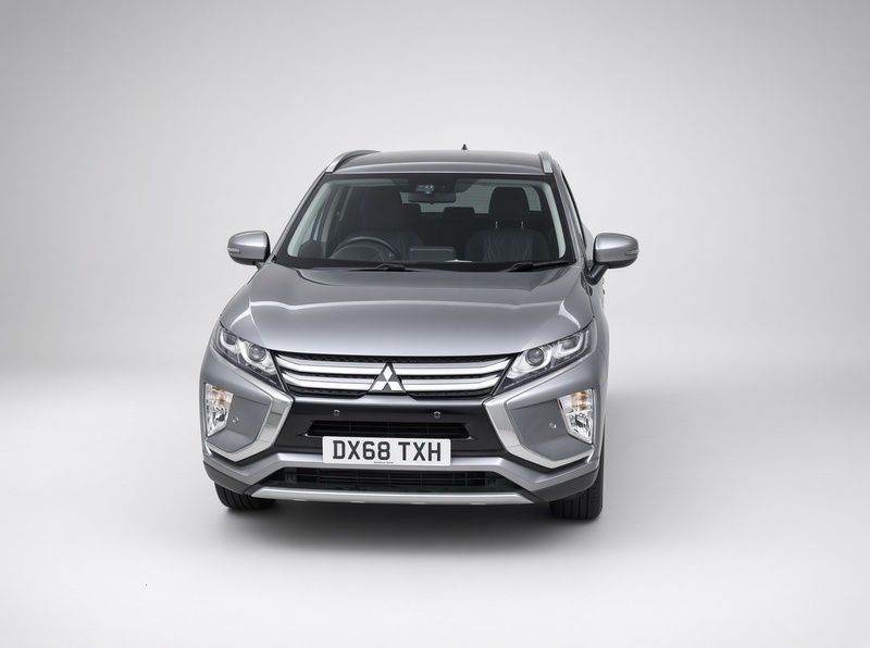 Mitsubishi 1.5T 3 SUV 5DR PETROL MANUAL HEATED SEATS SAT NAV BLUETOOTH DAB STEREO APPLE CARPLAY REAR CAMERA PARKING AIDS 2 OWNERS 60000 MILES SH NO ULEZ CHARGE 72-74 Mitcham Road