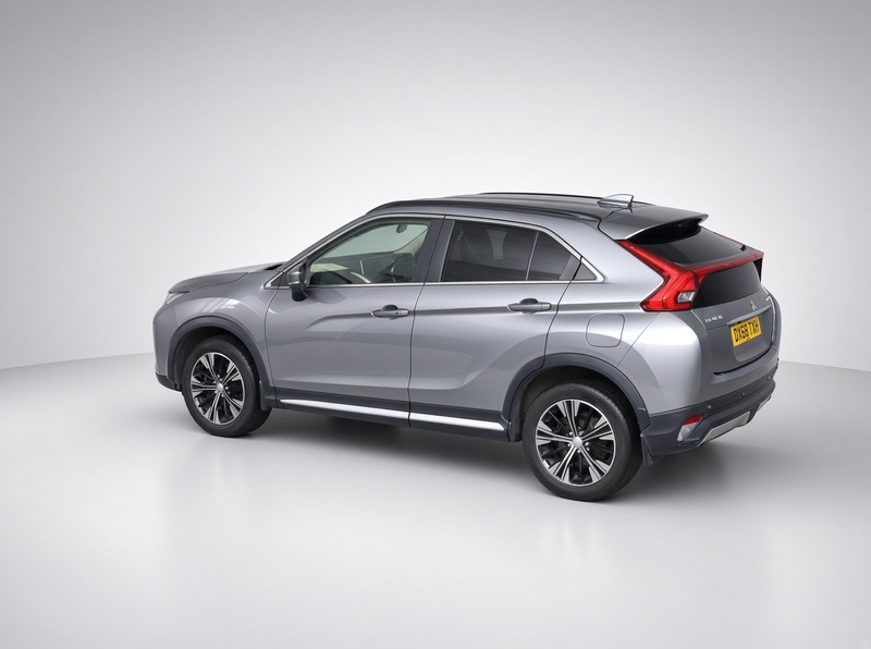 Mitsubishi 1.5T 3 SUV 5DR PETROL MANUAL HEATED SEATS SAT NAV BLUETOOTH DAB STEREO APPLE CARPLAY REAR CAMERA PARKING AIDS 2 OWNERS 60000 MILES SH NO ULEZ CHARGE 72-74 Mitcham Road