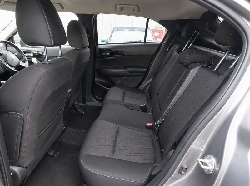 Mitsubishi 1.5T 3 SUV 5DR PETROL MANUAL HEATED SEATS SAT NAV BLUETOOTH DAB STEREO APPLE CARPLAY REAR CAMERA PARKING AIDS 2 OWNERS 60000 MILES SH NO ULEZ CHARGE 72-74 Mitcham Road