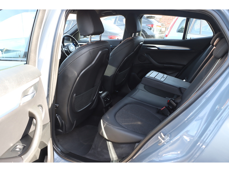 BMW 25E 1.5 10KWH M SPORT SUV 5DR PETROL PLUG-IN HYBRID XDRIVE AUTO HEATED SEATS SAT NAV BLUETOOTH APPLE CARPLAY PARKING AIDS JUST 1 OWNER 66000 MILES FSH 72-74 Mitcham Road