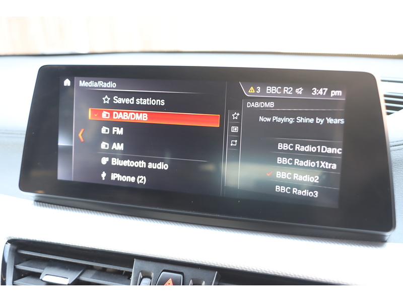 BMW 25E 1.5 10KWH M SPORT SUV 5DR PETROL PLUG-IN HYBRID XDRIVE AUTO HEATED SEATS SAT NAV BLUETOOTH APPLE CARPLAY PARKING AIDS JUST 1 OWNER 66000 MILES FSH 72-74 Mitcham Road