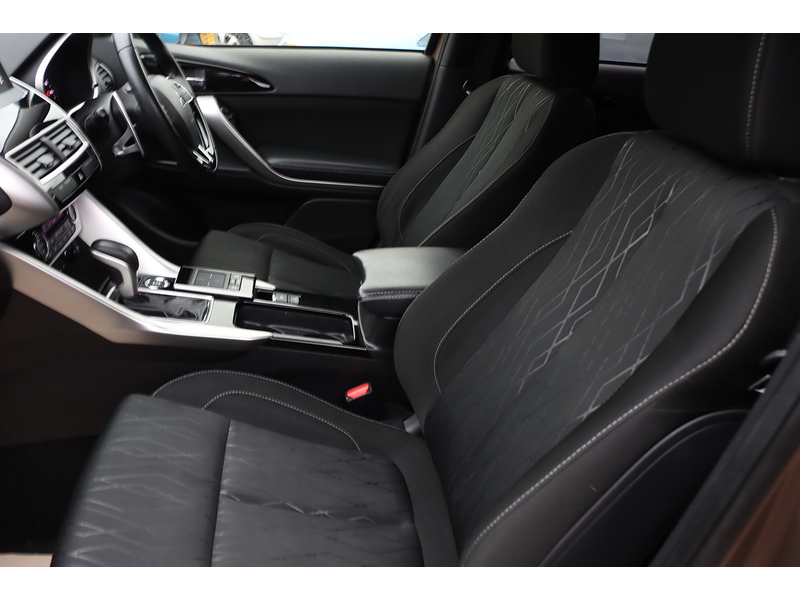 Mitsubishi 1.5T 3 SUV 5DR PETROL AUTO 4WD AUTO HEATED SEATS SAT NAV BLUETOOTH DAB STEREO APPLE CARPLAY REAR CAMERA PARKING AIDS ONLY 58000 MILES FSH 7 SERVICES 72-74 Mitcham Road