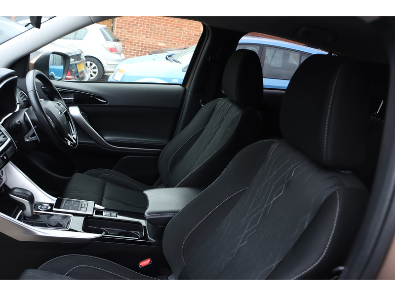 Mitsubishi 1.5T 3 SUV 5DR PETROL AUTO 4WD AUTO HEATED SEATS SAT NAV BLUETOOTH DAB STEREO APPLE CARPLAY REAR CAMERA PARKING AIDS ONLY 58000 MILES FSH 7 SERVICES 72-74 Mitcham Road