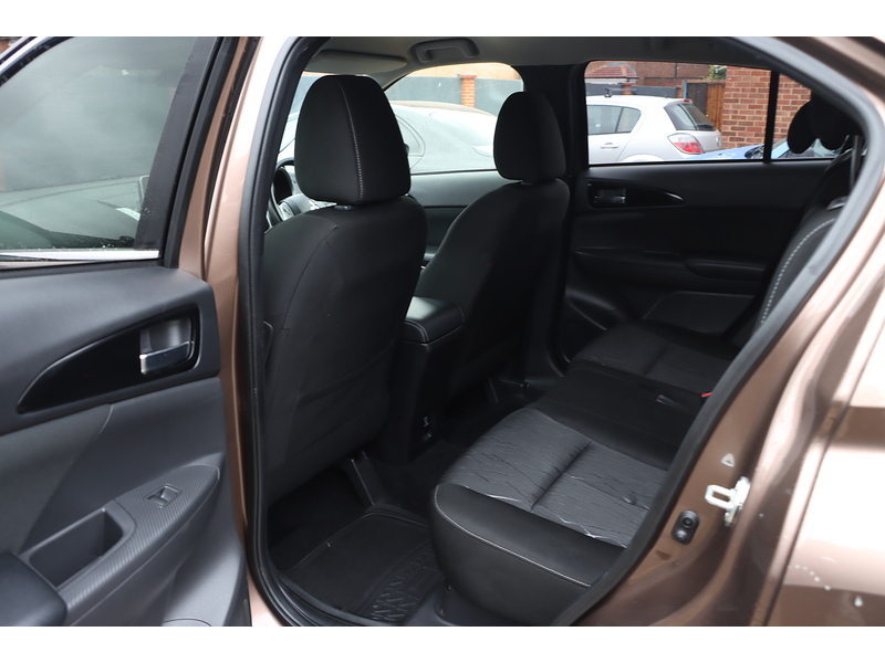 Mitsubishi 1.5T 3 SUV 5DR PETROL AUTO 4WD AUTO HEATED SEATS SAT NAV BLUETOOTH DAB STEREO APPLE CARPLAY REAR CAMERA PARKING AIDS ONLY 58000 MILES FSH 7 SERVICES 72-74 Mitcham Road