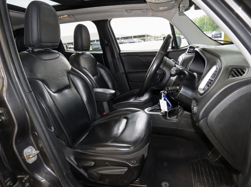 Jeep 1.4T MULTIAIRII LIMITED SUV 5DR PETROL DDCT EURO 6 (S/S) 140 PS 5 DOOR AUTO PAN ROOF FULL LEATHER HEATED SEATS SATNAV PARKING AIDS BTOOTH 71000 MILES 72-74 Mitcham Road