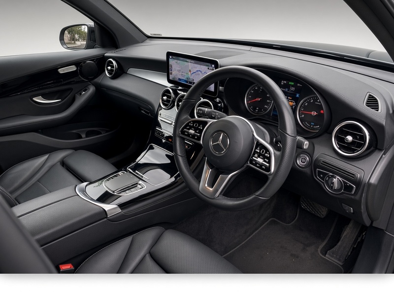 Mercedes-Benz GLC300 2.0 MHEV SPORT SUV 5DR PETROL G-TRONIC+ 4MATIC EURO 6 (S/S) (272 PS) 5 DOOR AUTO SATNAV REARCAM DAB BTOOTH LEATHER HEATED SEATS 43000 MILES FSH 72-74 Mitcham Road