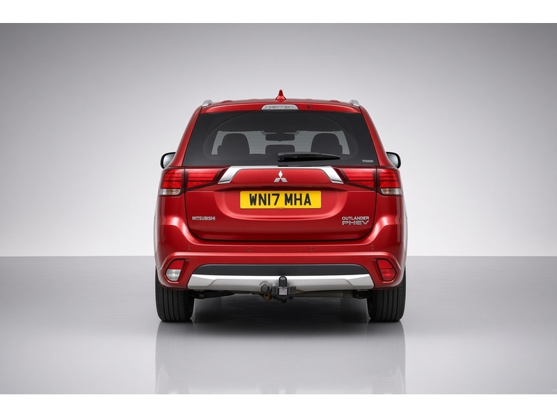Mitsubishi 2.0H 12KWH 4H SUV 5DR PETROL PLUG-IN HYBRID 4WD AUTO SUNROOF HEATED SEATS SAT NAV BLUETOOTH REAR CAM PARKING AIDS 2 OWNERS 73000 MILES FSH 8 SERVICES 72-74 Mitcham Road