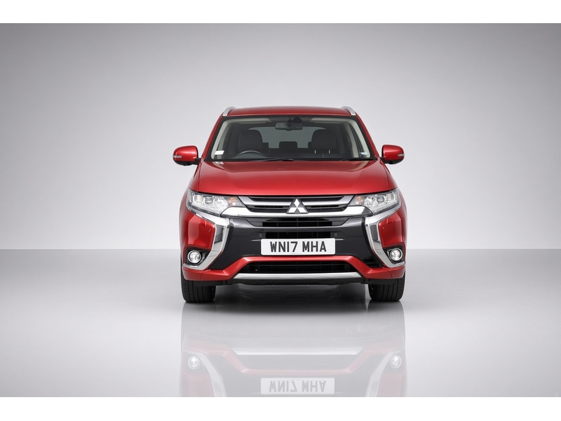 Mitsubishi 2.0H 12KWH 4H SUV 5DR PETROL PLUG-IN HYBRID 4WD AUTO SUNROOF HEATED SEATS SAT NAV BLUETOOTH REAR CAM PARKING AIDS 2 OWNERS 73000 MILES FSH 8 SERVICES 72-74 Mitcham Road
