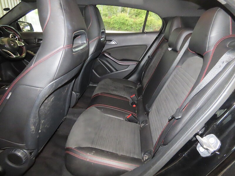 Mercedes-Benz GLA180 1.6 AMG LINE EDITION SUV 5DR PETROL 7G-DCT AUTO HEATED SEATS SAT NAV BLUETOOTH DAB STEREO REAR CAMERA PARKING AIDS JUST 2 OWNERS 82000 MILES SH 72-74 Mitcham Road