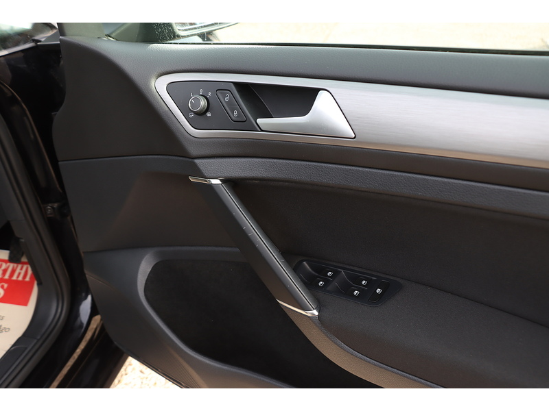 Volkswagen 1.4 TSI BlueMotion Tech Match Hatchback 5dr Petrol Manual Euro 6 (s/s) (125 ps) 72-74 Mitcham Road