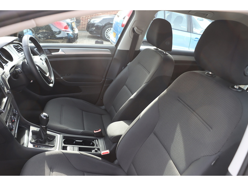 Volkswagen 1.4 TSI BlueMotion Tech Match Hatchback 5dr Petrol Manual Euro 6 (s/s) (125 ps) 72-74 Mitcham Road