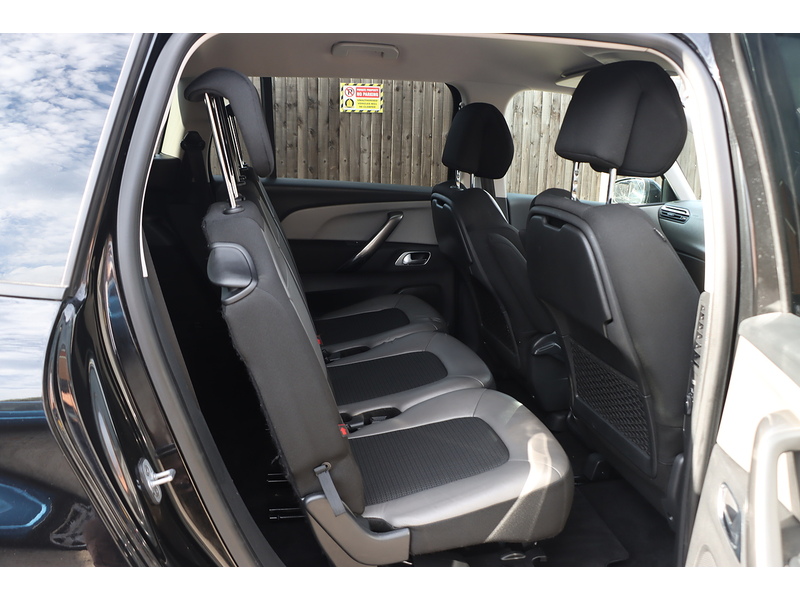 Citroen 1.2 PURETECH FEEL PLUS MPV 5DR PETROL MANUAL 7 SEATER SATNAV BLUETOOTH DAB STEREO APPLE CARPLAY REAR CAMERA PARKING AIDS 34000 MILES SH NO ULEZ CHARGE 92-96 Mitcham Road