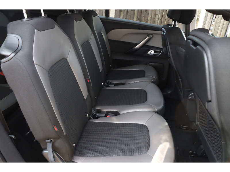 Citroen 1.2 PURETECH FEEL PLUS MPV 5DR PETROL MANUAL 7 SEATER SATNAV BLUETOOTH DAB STEREO APPLE CARPLAY REAR CAMERA PARKING AIDS 34000 MILES SH NO ULEZ CHARGE 92-96 Mitcham Road