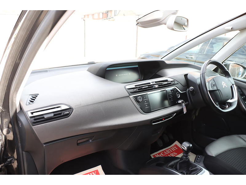Citroen 1.2 PURETECH FEEL PLUS MPV 5DR PETROL MANUAL 7 SEATER SATNAV BLUETOOTH DAB STEREO APPLE CARPLAY REAR CAMERA PARKING AIDS 34000 MILES SH NO ULEZ CHARGE 92-96 Mitcham Road