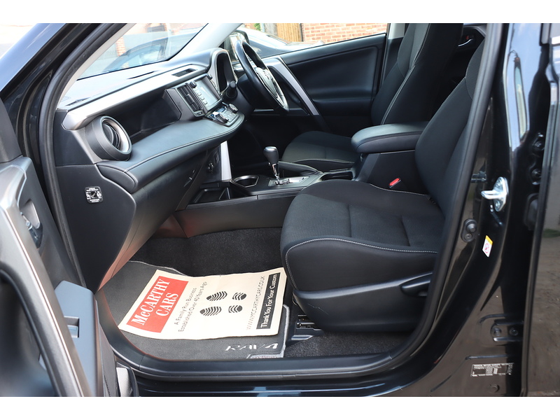 Toyota 2.5 VVT-h Business Edition Plus SUV 5dr Petrol Hybrid CVT Euro 6 (s/s) (Safety Sense, Nav) (197 ps) 72-74 Mitcham Road