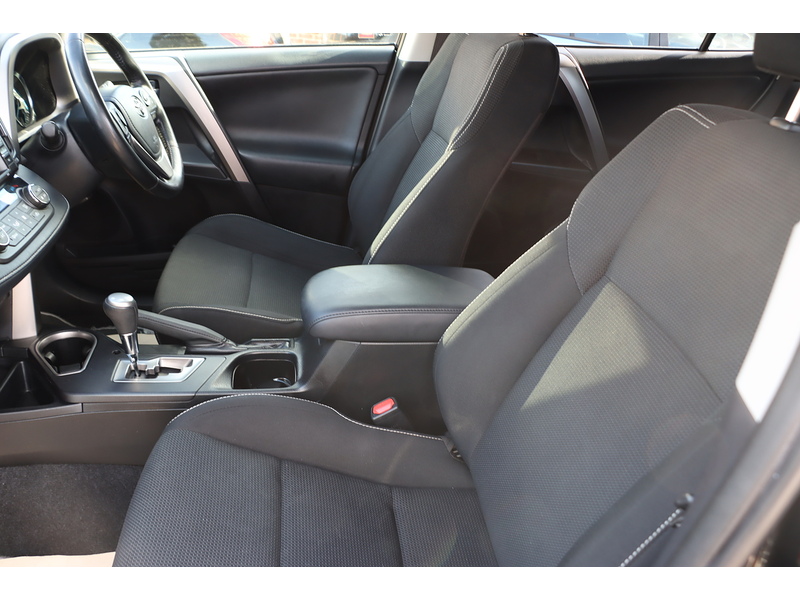 Toyota 2.5 VVT-h Business Edition Plus SUV 5dr Petrol Hybrid CVT Euro 6 (s/s) (Safety Sense, Nav) (197 ps) 72-74 Mitcham Road