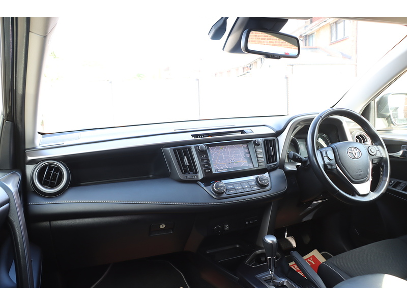 Toyota 2.5 VVT-h Business Edition Plus SUV 5dr Petrol Hybrid CVT Euro 6 (s/s) (Safety Sense, Nav) (197 ps) 72-74 Mitcham Road