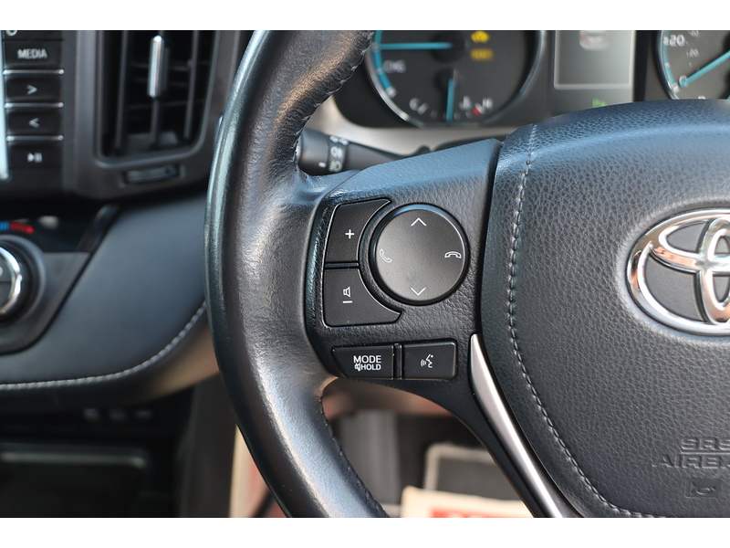 Toyota 2.5 VVT-h Business Edition Plus SUV 5dr Petrol Hybrid CVT Euro 6 (s/s) (Safety Sense, Nav) (197 ps) 72-74 Mitcham Road