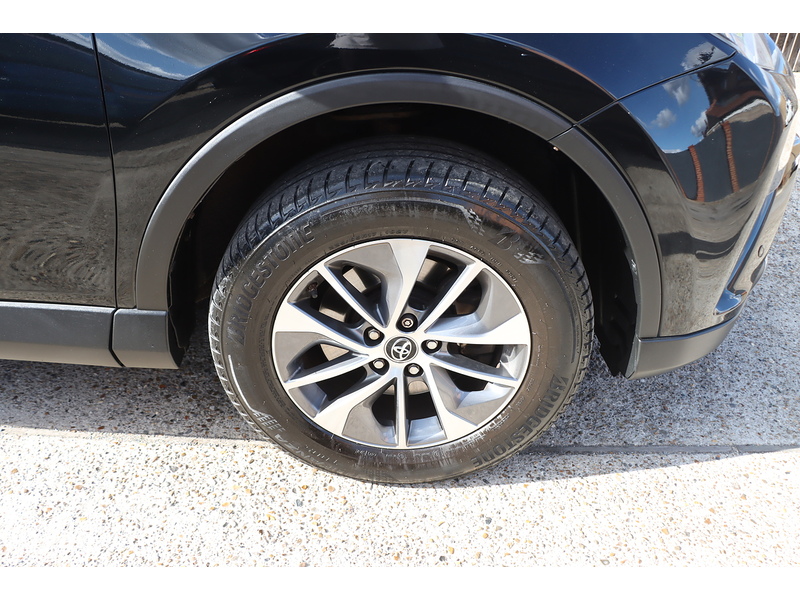 Toyota 2.5 VVT-h Business Edition Plus SUV 5dr Petrol Hybrid CVT Euro 6 (s/s) (Safety Sense, Nav) (197 ps) 72-74 Mitcham Road