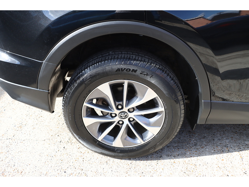 Toyota 2.5 VVT-h Business Edition Plus SUV 5dr Petrol Hybrid CVT Euro 6 (s/s) (Safety Sense, Nav) (197 ps) 72-74 Mitcham Road