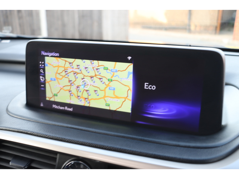 Lexus 450H 3.5 V6 TAKUMI SUV 5DR PETROL HYBRID E-CVT 4WD AUTO SUNROOF HEATED SEATS SAT NAV BLUETOOTH REAR & 360 CAMERA PARKING AIDS 1 OWNER 68000 MILES SH 72-74 Mitcham Road
