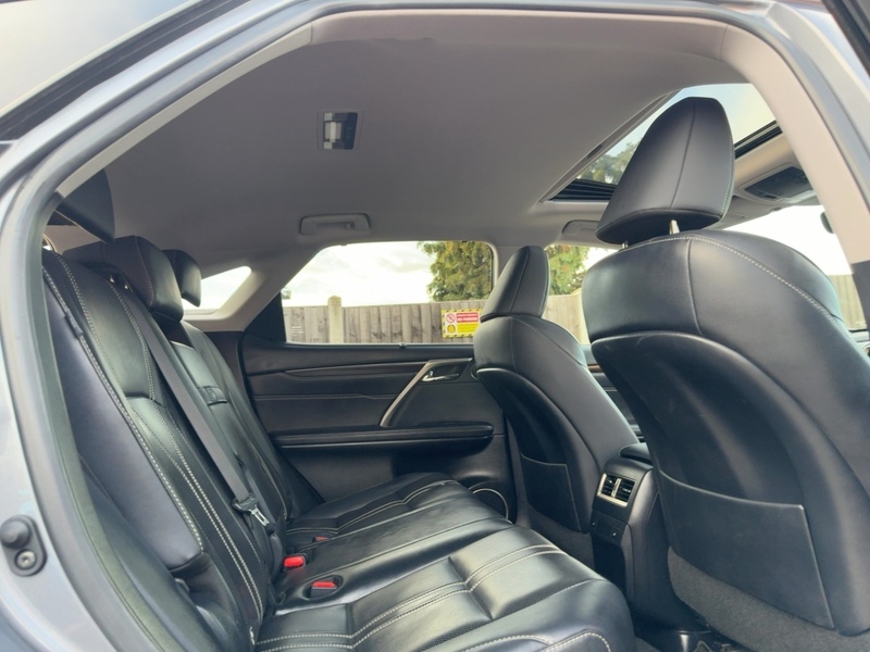 Lexus 450H 3.5 V6 TAKUMI SUV 5DR PETROL HYBRID E-CVT 4WD AUTO SUNROOF HEATED SEATS SAT NAV BLUETOOTH REAR & 360 CAMERA PARKING AIDS 1 OWNER 68000 MILES SH 72-74 Mitcham Road