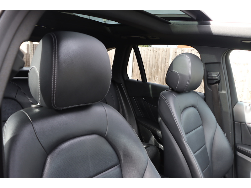 Mercedes-Benz GLC250 2.0 AMG NIGHT EDITION (PREMIUM PLUS) SUV 5DR PETROL G-TRONIC+ 4MATIC AUTO SUNROOF HEATED SEATS SAT NAV BLUETOOTH REAR & 360 CAM 73000 MILES FSH 72-74 Mitcham Road