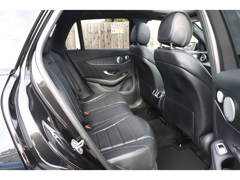Mercedes-Benz GLC250 2.0 AMG NIGHT EDITION (PREMIUM PLUS) SUV 5DR PETROL G-TRONIC+ 4MATIC AUTO SUNROOF HEATED SEATS SAT NAV BLUETOOTH REAR & 360 CAM 73000 MILES FSH 72-74 Mitcham Road