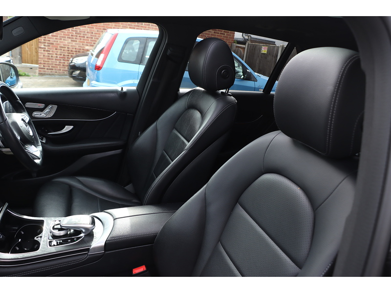 Mercedes-Benz GLC250 2.0 AMG NIGHT EDITION (PREMIUM PLUS) SUV 5DR PETROL G-TRONIC+ 4MATIC AUTO SUNROOF HEATED SEATS SAT NAV BLUETOOTH REAR & 360 CAM 73000 MILES FSH 72-74 Mitcham Road