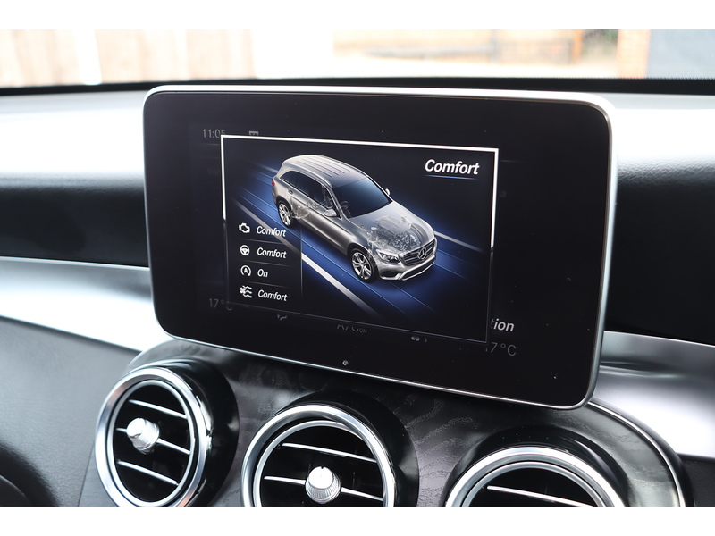 Mercedes-Benz GLC250 2.0 AMG NIGHT EDITION (PREMIUM PLUS) SUV 5DR PETROL G-TRONIC+ 4MATIC AUTO SUNROOF HEATED SEATS SAT NAV BLUETOOTH REAR & 360 CAM 73000 MILES FSH 72-74 Mitcham Road