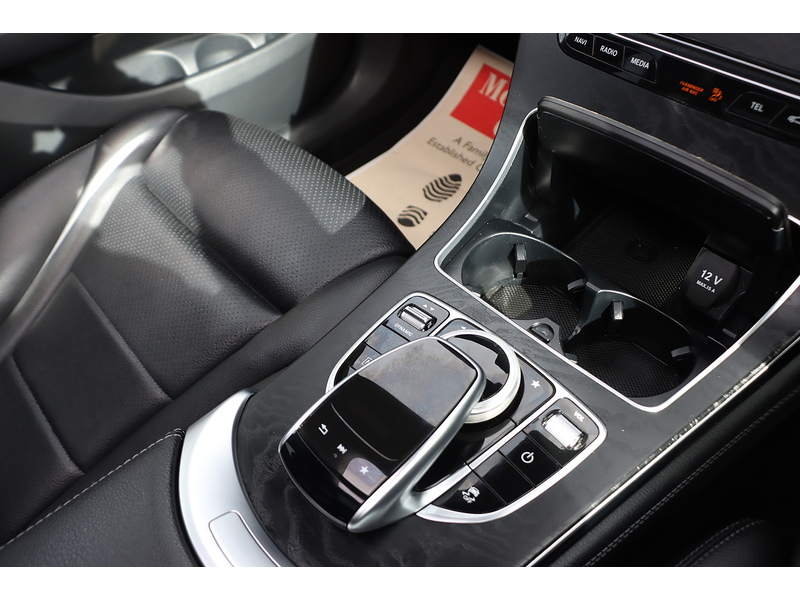 Mercedes-Benz GLC250 2.0 AMG NIGHT EDITION (PREMIUM PLUS) SUV 5DR PETROL G-TRONIC+ 4MATIC AUTO SUNROOF HEATED SEATS SAT NAV BLUETOOTH REAR & 360 CAM 73000 MILES FSH 72-74 Mitcham Road