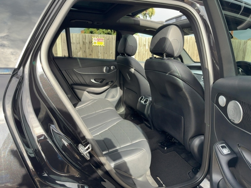 Mercedes-Benz GLC250 2.0 AMG NIGHT EDITION (PREMIUM PLUS) SUV 5DR PETROL G-TRONIC+ 4MATIC AUTO SUNROOF HEATED SEATS SAT NAV BLUETOOTH REAR & 360 CAM 73000 MILES FSH 72-74 Mitcham Road