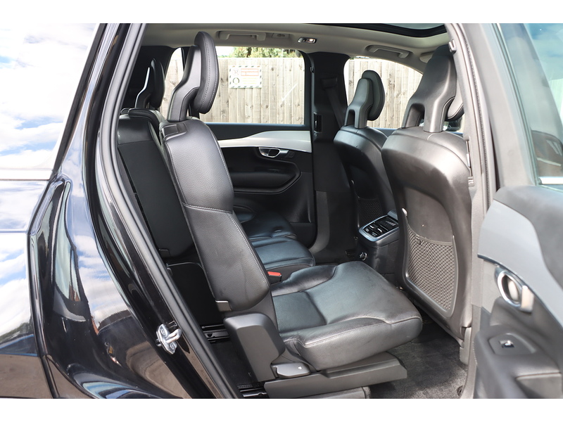 Volvo 2.0H T8 TWIN ENGINE 9.2KWH MOMENTUM SUV 5DR PETROL PLUG-IN HYBRID 4WD AUTO 7 SEATER SUNROOF HEATED SEATS SAT NAV APPLE CARPLAY ONLY 79000 MILES FSH 72-74 Mitcham Road