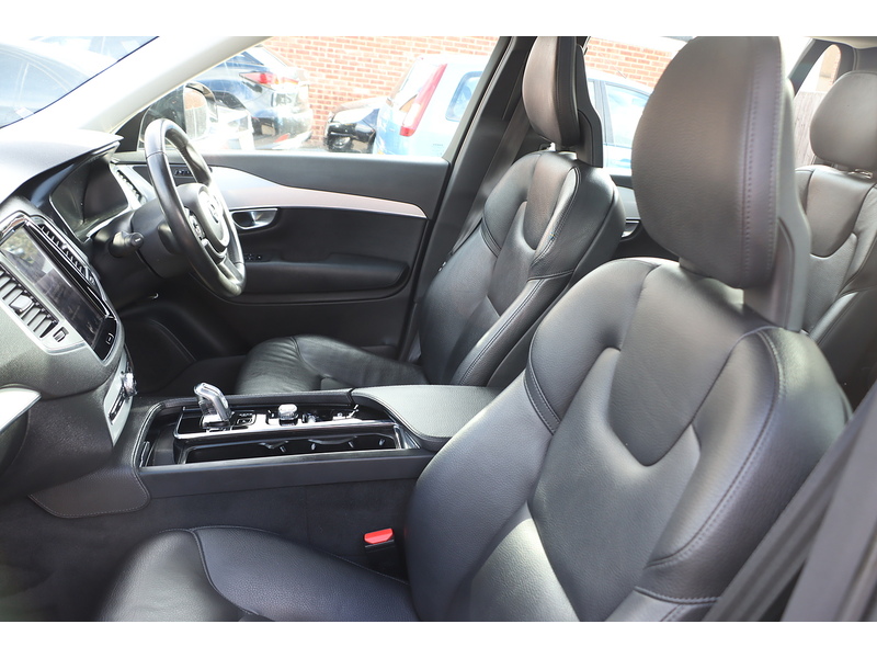 Volvo 2.0H T8 TWIN ENGINE 9.2KWH MOMENTUM SUV 5DR PETROL PLUG-IN HYBRID 4WD AUTO 7 SEATER SUNROOF HEATED SEATS SAT NAV APPLE CARPLAY ONLY 79000 MILES FSH 72-74 Mitcham Road