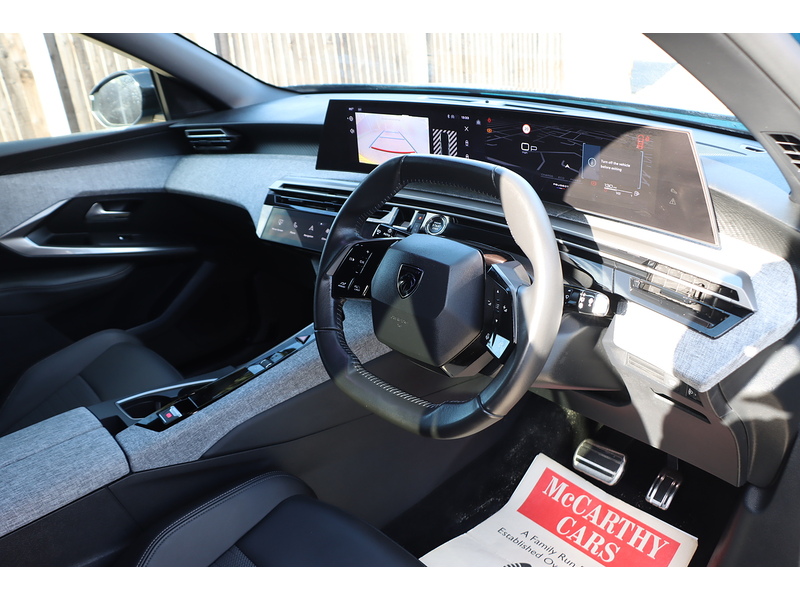 Peugeot 1.2 ALLURE SUV 5DR PETROL HYBRID E-DSC6 AUTO 7 SEATER SAT NAV BLUETOOTH DAB STEREO APPLE CARPLAY REAR CAMERA PARKING AIDS 1 OWNER ONLY 24000 MILES FSH 72-74 Mitcham Road