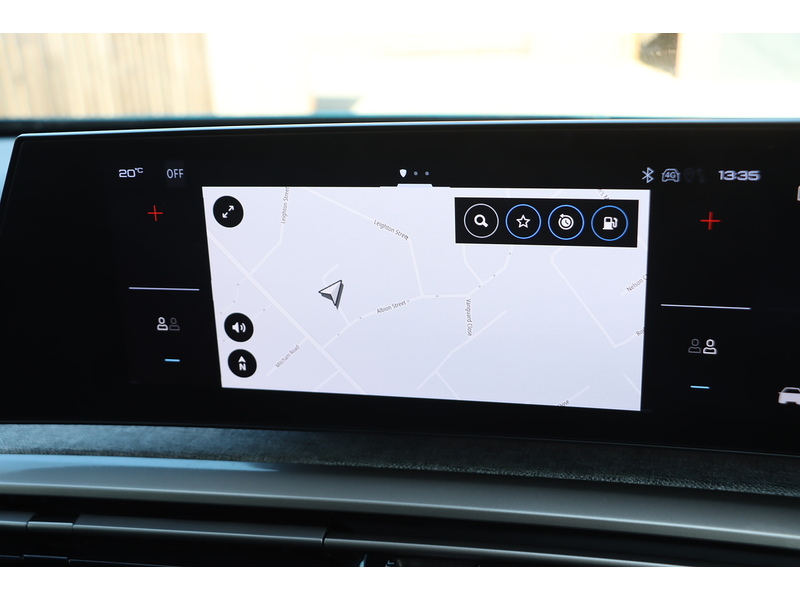 Peugeot 1.2 ALLURE SUV 5DR PETROL HYBRID E-DSC6 AUTO 7 SEATER SAT NAV BLUETOOTH DAB STEREO APPLE CARPLAY REAR CAMERA PARKING AIDS 1 OWNER ONLY 24000 MILES FSH 72-74 Mitcham Road