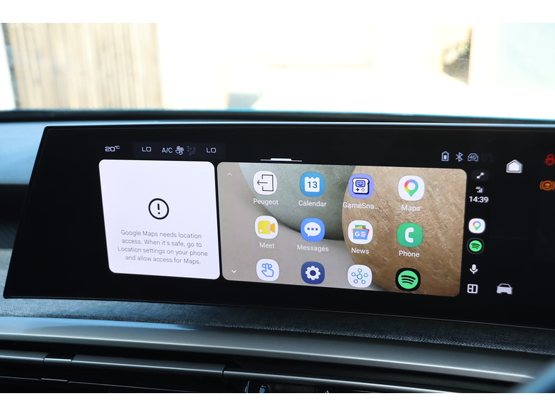 Peugeot 1.2 ALLURE SUV 5DR PETROL HYBRID E-DSC6 AUTO 7 SEATER SAT NAV BLUETOOTH DAB STEREO APPLE CARPLAY REAR CAMERA PARKING AIDS 1 OWNER ONLY 24000 MILES FSH 72-74 Mitcham Road