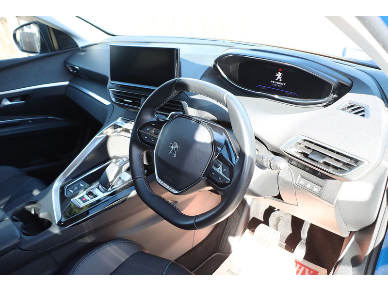 Peugeot 1.6 13.2KWH ALLURE PREMIUM SUV 5DR PETROL PLUG-IN HYBRID E-EAT EURO 6 (S/S) (225 PS) SAT NAV APPLE CARPLAY ANDROID AUTO REAR CAM PARKING AIDS DAB 72-74 Mitcham Road