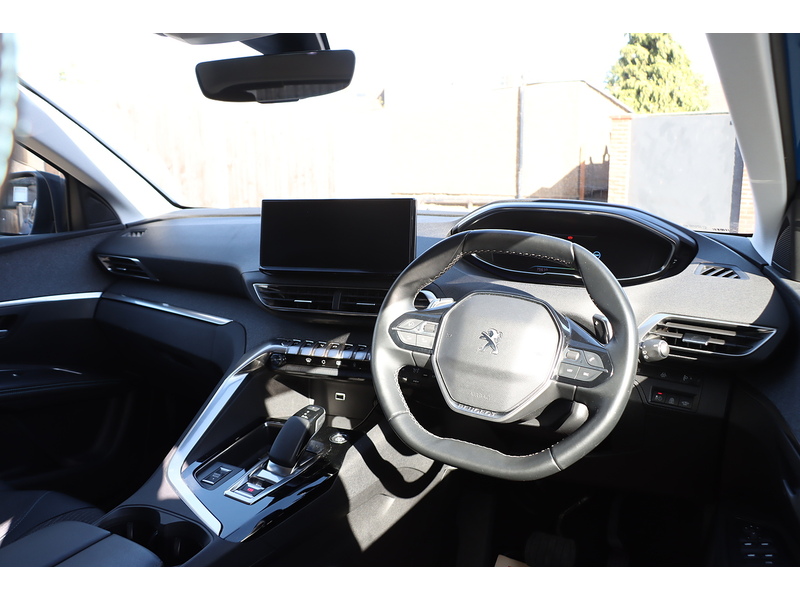 Peugeot 1.6 13.2KWH ALLURE PREMIUM SUV 5DR PETROL PLUG-IN HYBRID E-EAT EURO 6 (S/S) (225 PS) SAT NAV APPLE CARPLAY ANDROID AUTO REAR CAM PARKING AIDS DAB 72-74 Mitcham Road