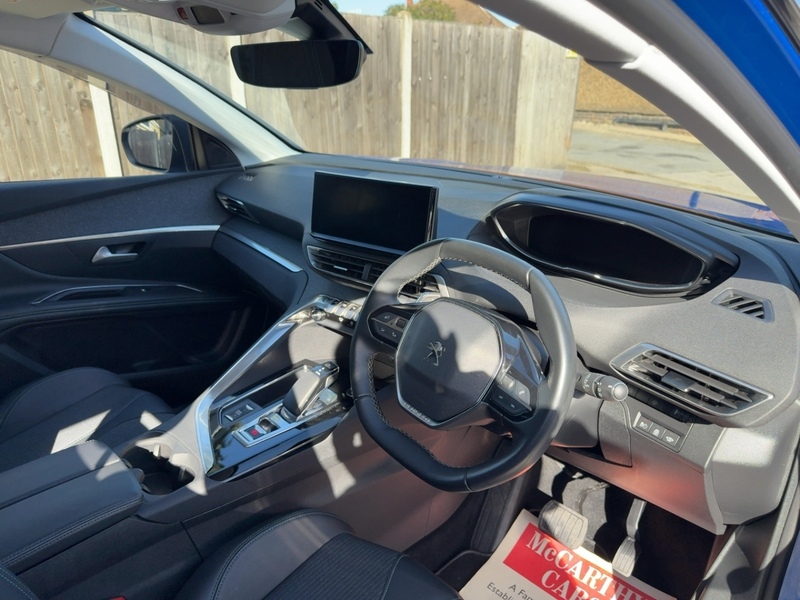 Peugeot 1.6 13.2KWH ALLURE PREMIUM SUV 5DR PETROL PLUG-IN HYBRID E-EAT EURO 6 (S/S) (225 PS) SAT NAV APPLE CARPLAY ANDROID AUTO REAR CAM PARKING AIDS DAB 72-74 Mitcham Road
