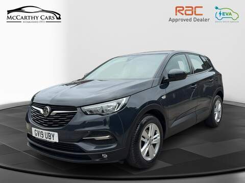 Vauxhall 1.2 TURBO GPF SE SUV 5DR PETROL MANUAL SATNAV BLUETOOTH DAB STEREO USB INPUT APPLE CARPLAY PARKING AIDS ONLY 65000 MILES FSH 6 SERVICES NO ULEZ CHARGE