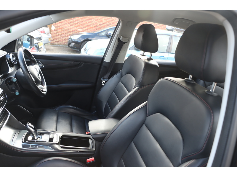 MG 1.5 T-GDI Excite SUV 5dr Petrol DCT Euro 6 (s/s) (162 ps) 72-74 Mitcham Road