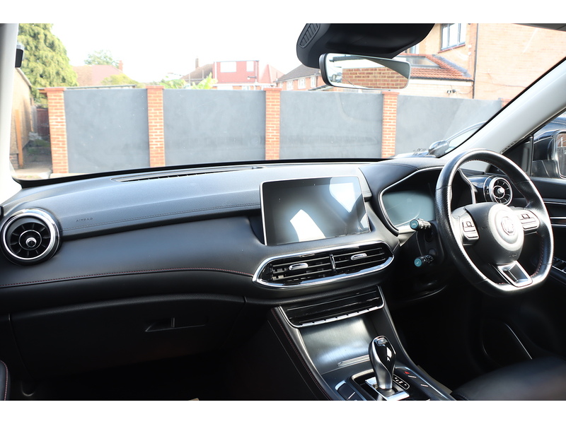 MG 1.5 T-GDI Excite SUV 5dr Petrol DCT Euro 6 (s/s) (162 ps) 72-74 Mitcham Road