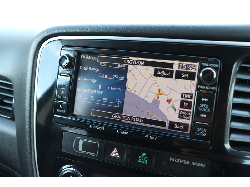 Mitsubishi 2.0h 12kWh 4h SUV 5dr Petrol Plug-in Hybrid CVT 4WD Euro 6 (s/s) (200 ps) 72-74 Mitcham Road