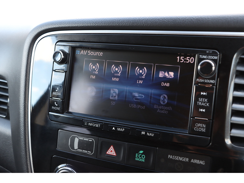 Mitsubishi 2.0h 12kWh 4h SUV 5dr Petrol Plug-in Hybrid CVT 4WD Euro 6 (s/s) (200 ps) 72-74 Mitcham Road