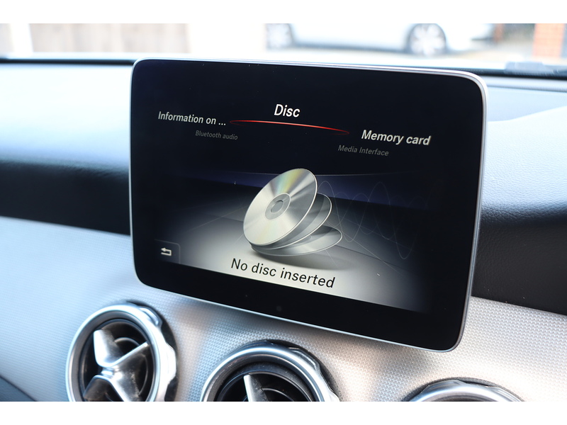 Mercedes-Benz 1.6 GLA180 GPF Urban Edition SUV 5dr Petrol 7G-DCT Euro 6 (s/s) (122 ps) 72-74 Mitcham Road