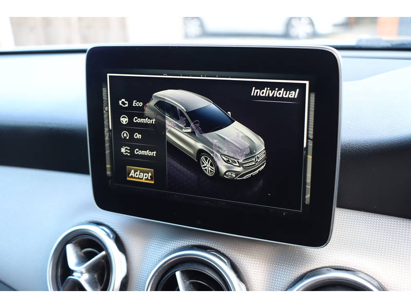 Mercedes-Benz 1.6 GLA180 GPF Urban Edition SUV 5dr Petrol 7G-DCT Euro 6 (s/s) (122 ps) 72-74 Mitcham Road
