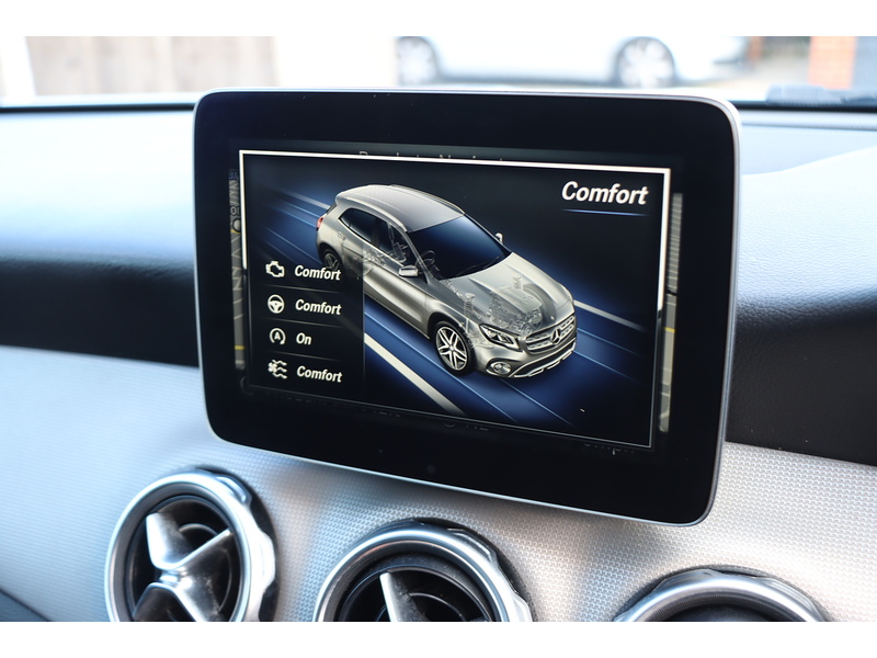 Mercedes-Benz 1.6 GLA180 GPF Urban Edition SUV 5dr Petrol 7G-DCT Euro 6 (s/s) (122 ps) 72-74 Mitcham Road