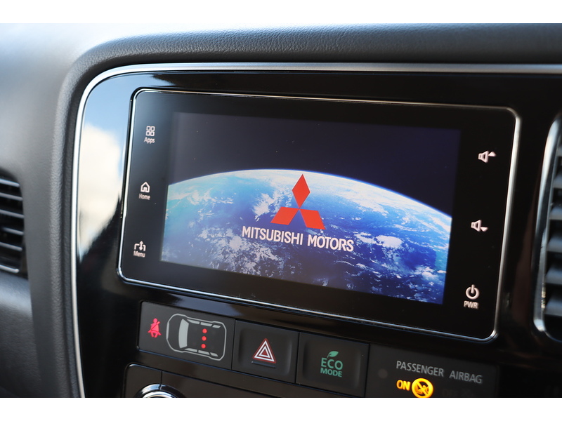 Mitsubishi 2.0h 12kWh 5hs SUV 5dr Petrol Plug-in Hybrid CVT 4WD Euro 6 (s/s) (200 ps) 72-74 Mitcham Road