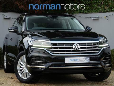 Volkswagen Touareg 2.0 TDI R-Line Tech SUV 5dr Diesel DSG Euro 6 (s/s) (150 ps)